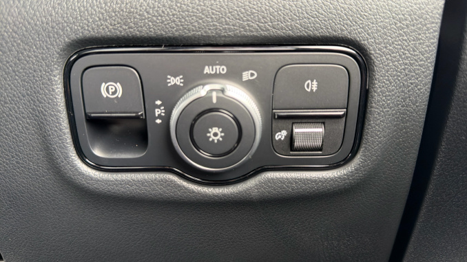 Mercedes-Benz Vito L2 Diesel Rwd 119CDI Select Crew Van 9G-Tronic - Image 30
